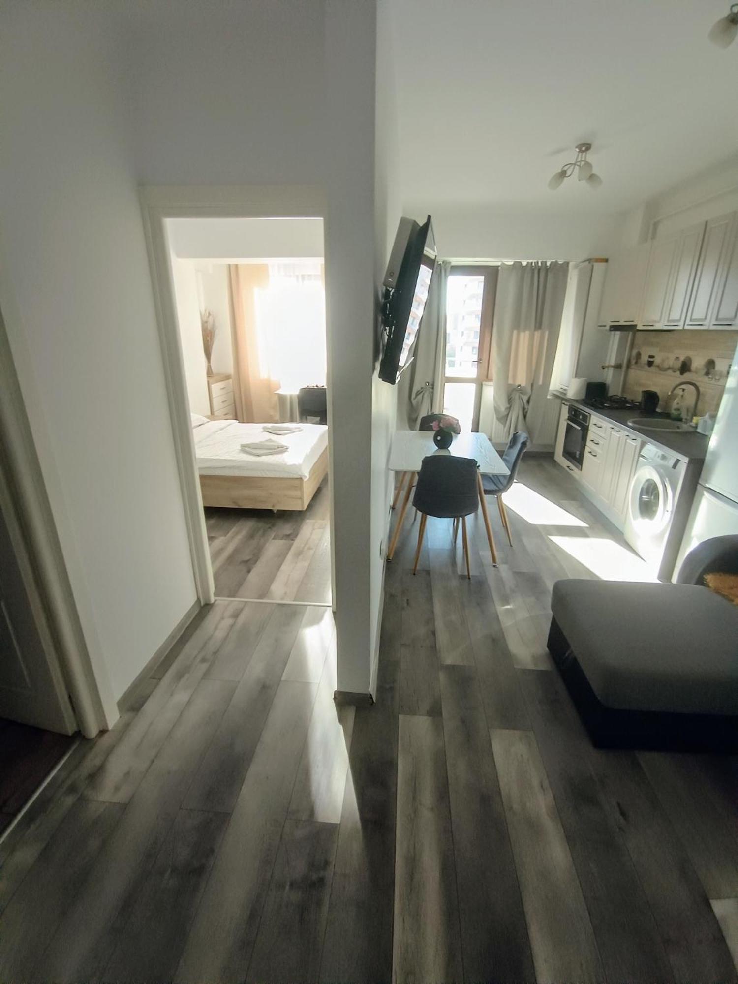 Ultracentral Lazar Residence Jászvásár Kültér fotó