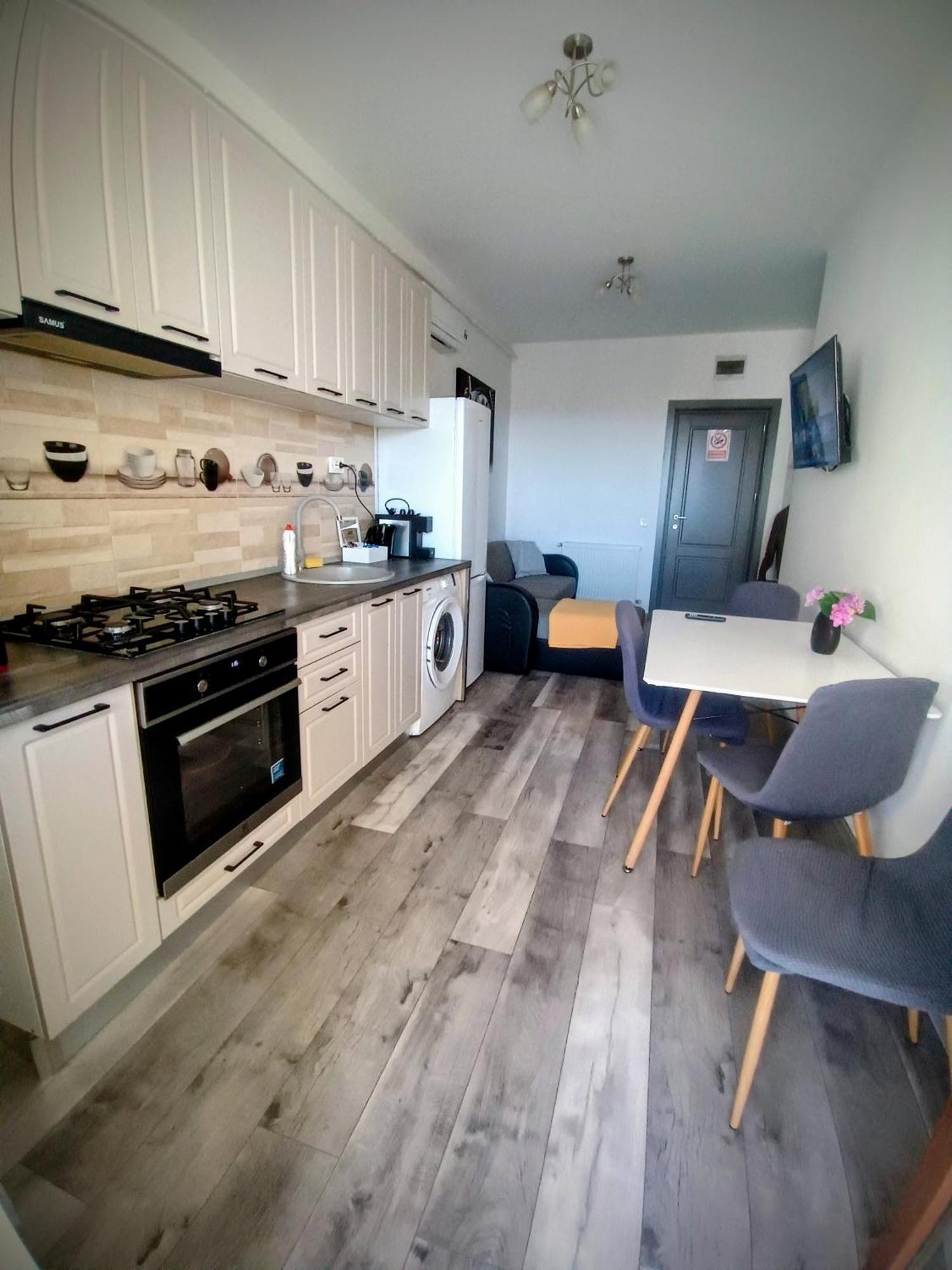 Ultracentral Lazar Residence Jászvásár Kültér fotó