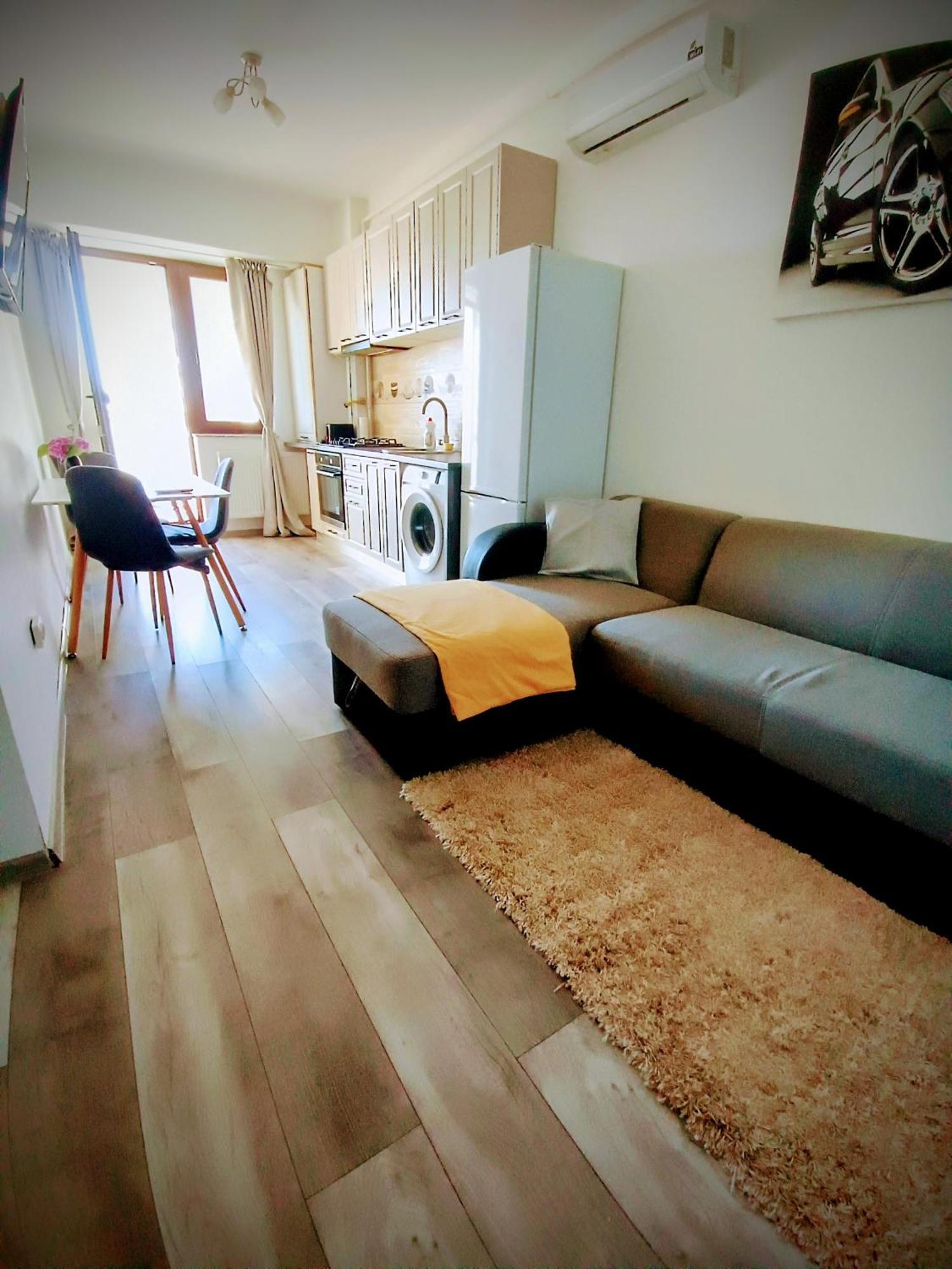 Ultracentral Lazar Residence Jászvásár Kültér fotó